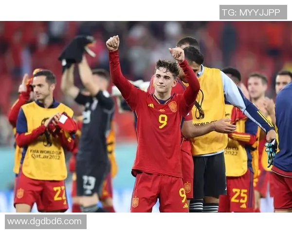 西班牙足球明星加维高清壁纸分享尽显青春活力与球场魅力