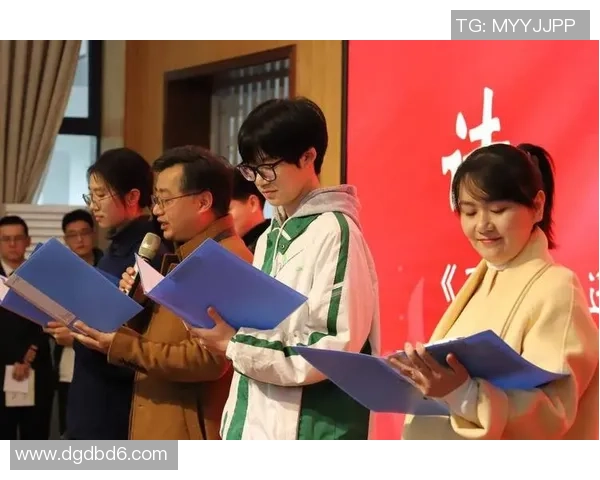 南京羽毛球队逆袭之路揭秘：从低谷到巅峰的奋斗与荣耀